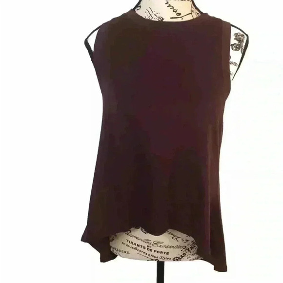Athleta Ladies Racer Back Tank Top Burgundy Hi Low Hem XXS - Picture 1 of 5